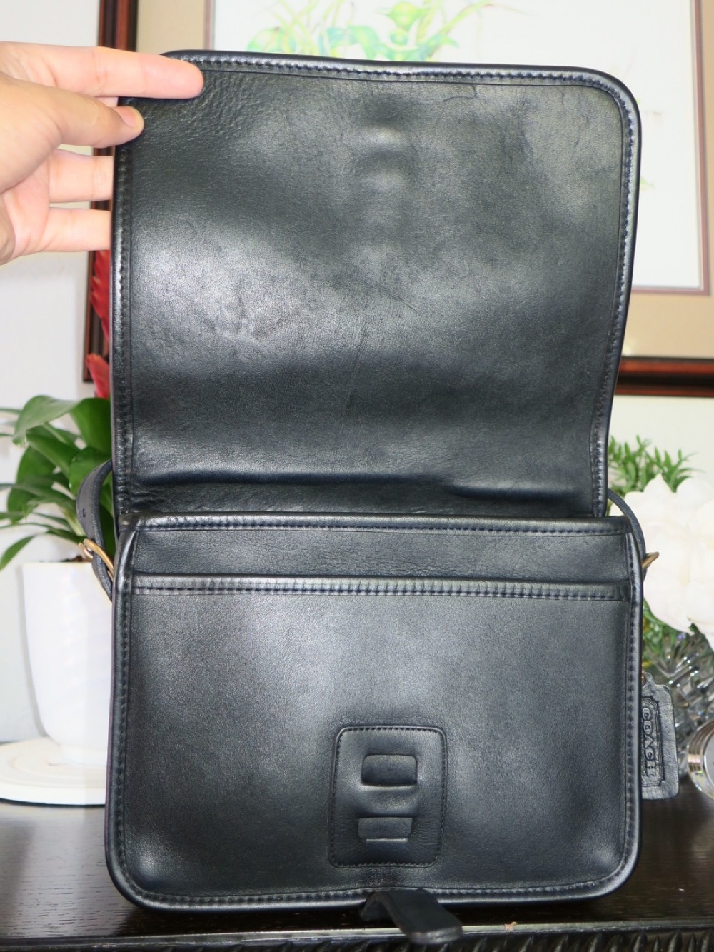Vintage NYC Coach Black Saddle Pouch - Picture 6 of 10